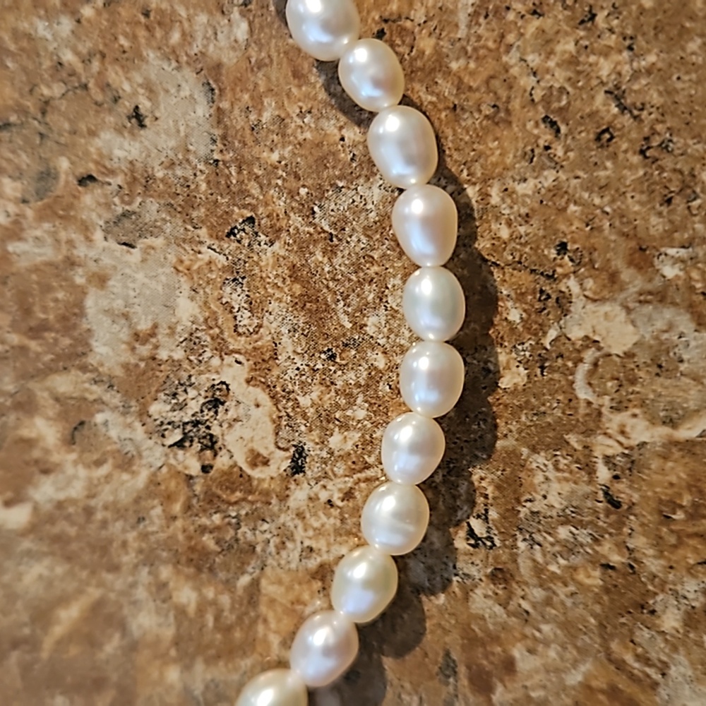 Frantz Diamonds Pearl Necklace - Picture 2 of 4